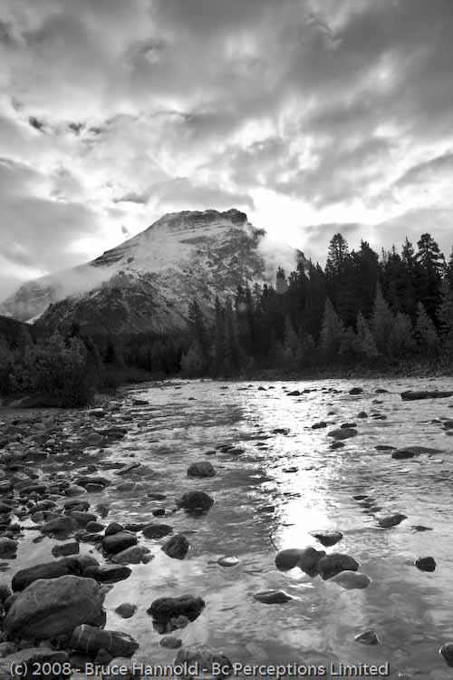 DOLOMITE IN GRAY